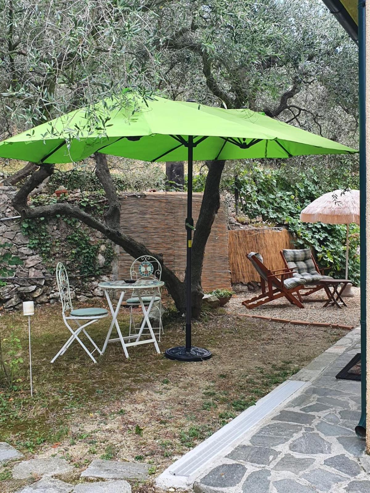 L'Uliveto D'Argento Bed & Breakfast Finale Ligure Eksteriør bilde