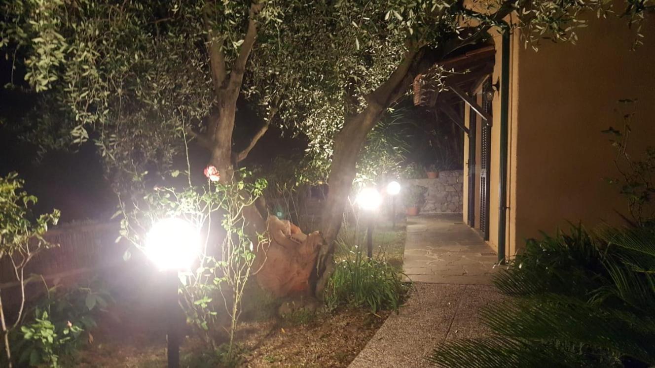 L'Uliveto D'Argento Bed & Breakfast Finale Ligure Eksteriør bilde